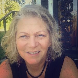 Meet your Posher, Nancy